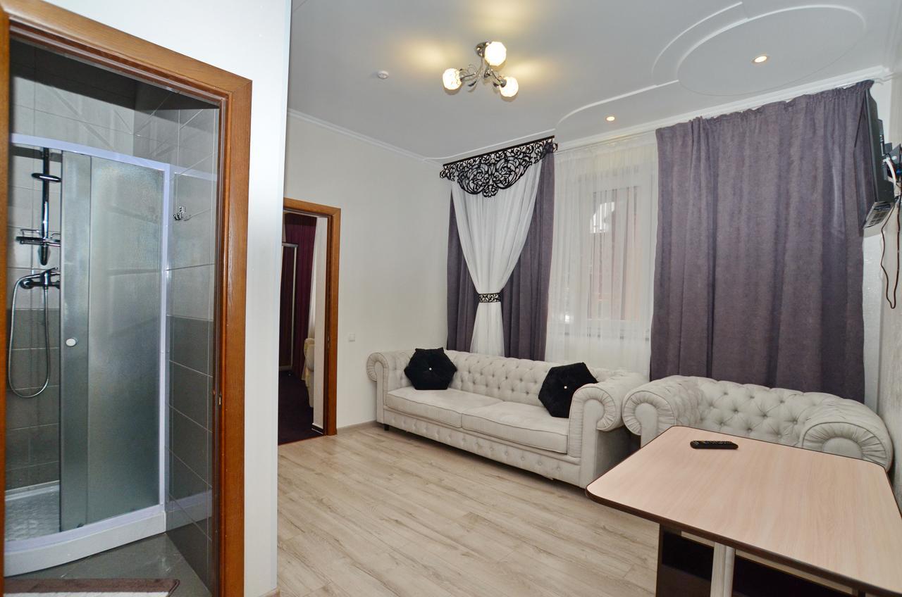 Apart-Hotel Orlan Mykulychyn Exterior photo